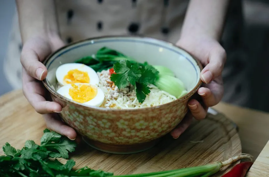 Zupa ramen - przepis i historia pochodzenia